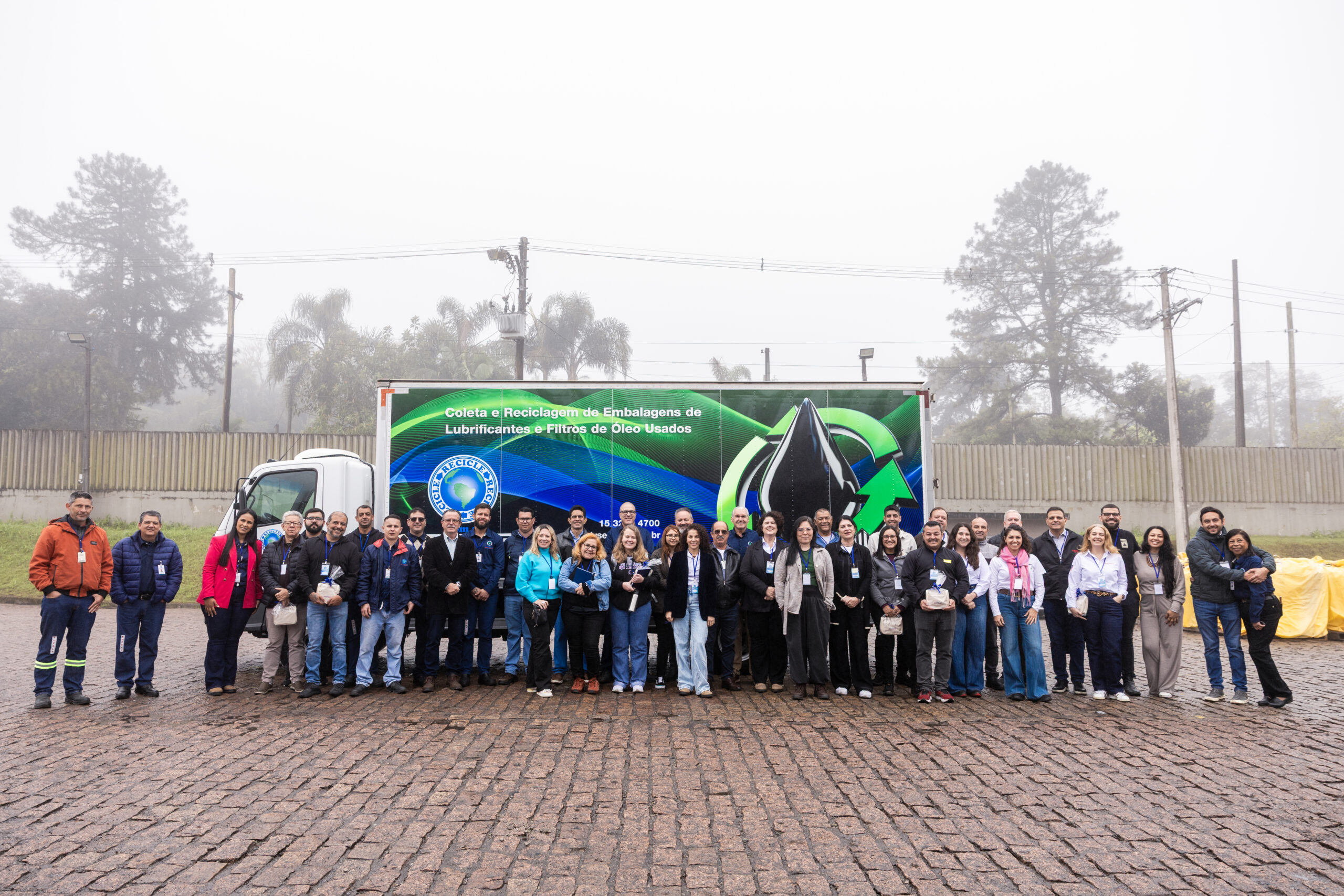 Tapiraí no Centro da Sustentabilidade Nacional: Supply Service Celebra 34 Anos e Sedia Visita Técnica de Logística Reversa da Abrafiltros